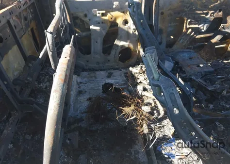 2017 GMC Sierra 1500 Slt z USA, uszkodzony, nr VIN 3GTU2NEC1HG490211